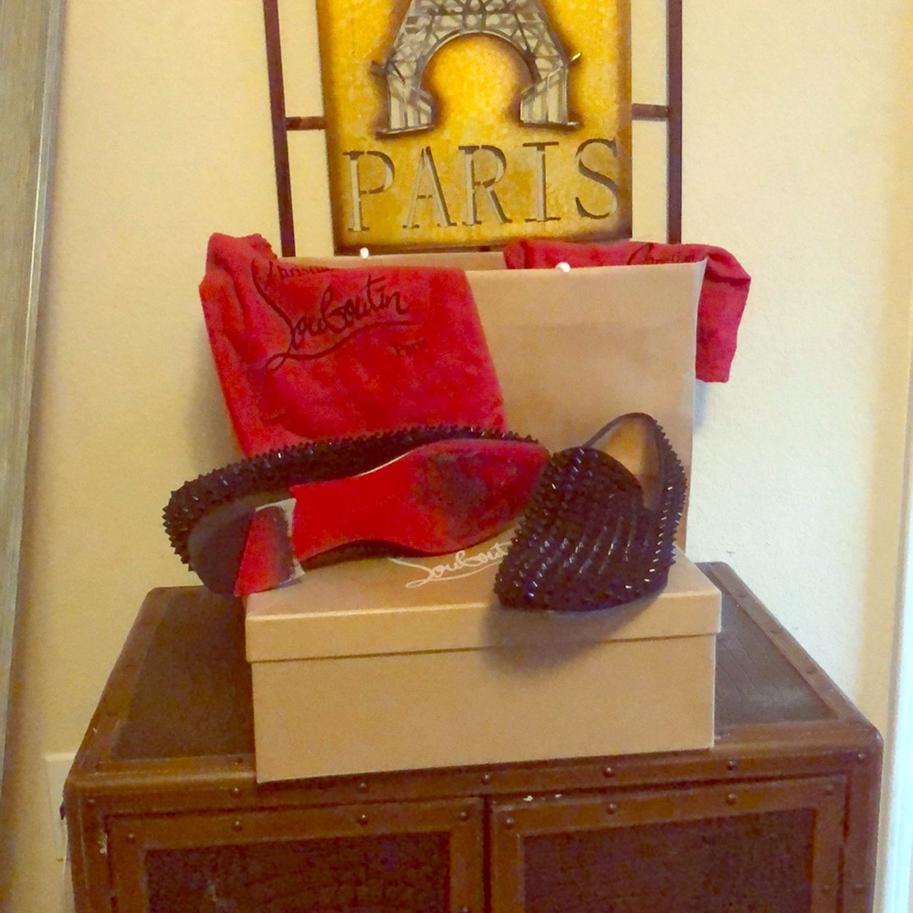 Authentic Christian Louboutin Dandelion spikes